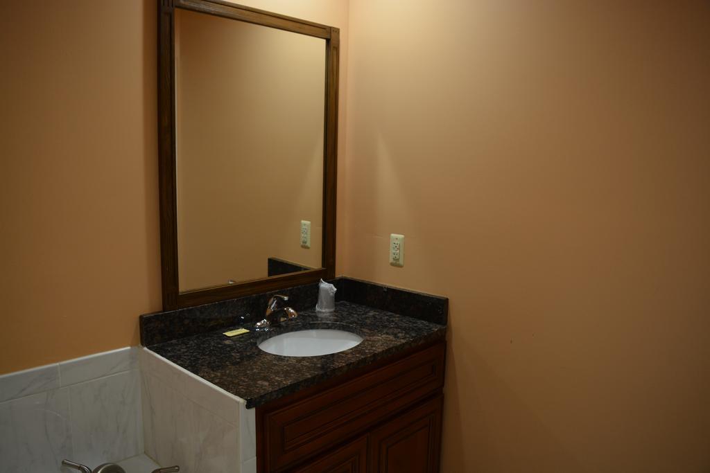 The Harmony House Μοτέλ Ypsilanti Εξωτερικό φωτογραφία